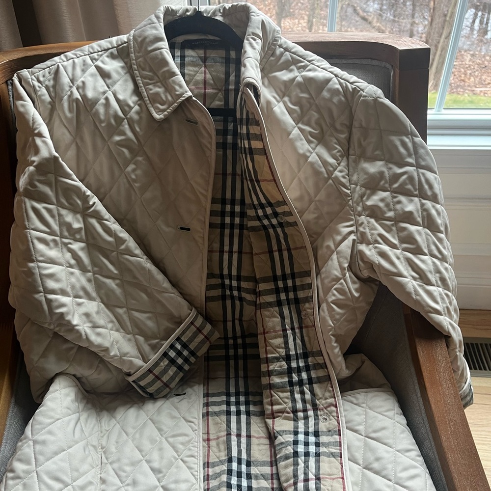 Burberry quilted lightweight jacket plaid print